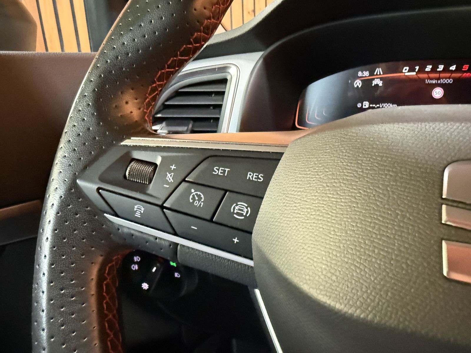 Fahrzeugabbildung SEAT Ateca 2,0 TDI FR DSG Navi*LED*Kam*Virt*AHK*Beats