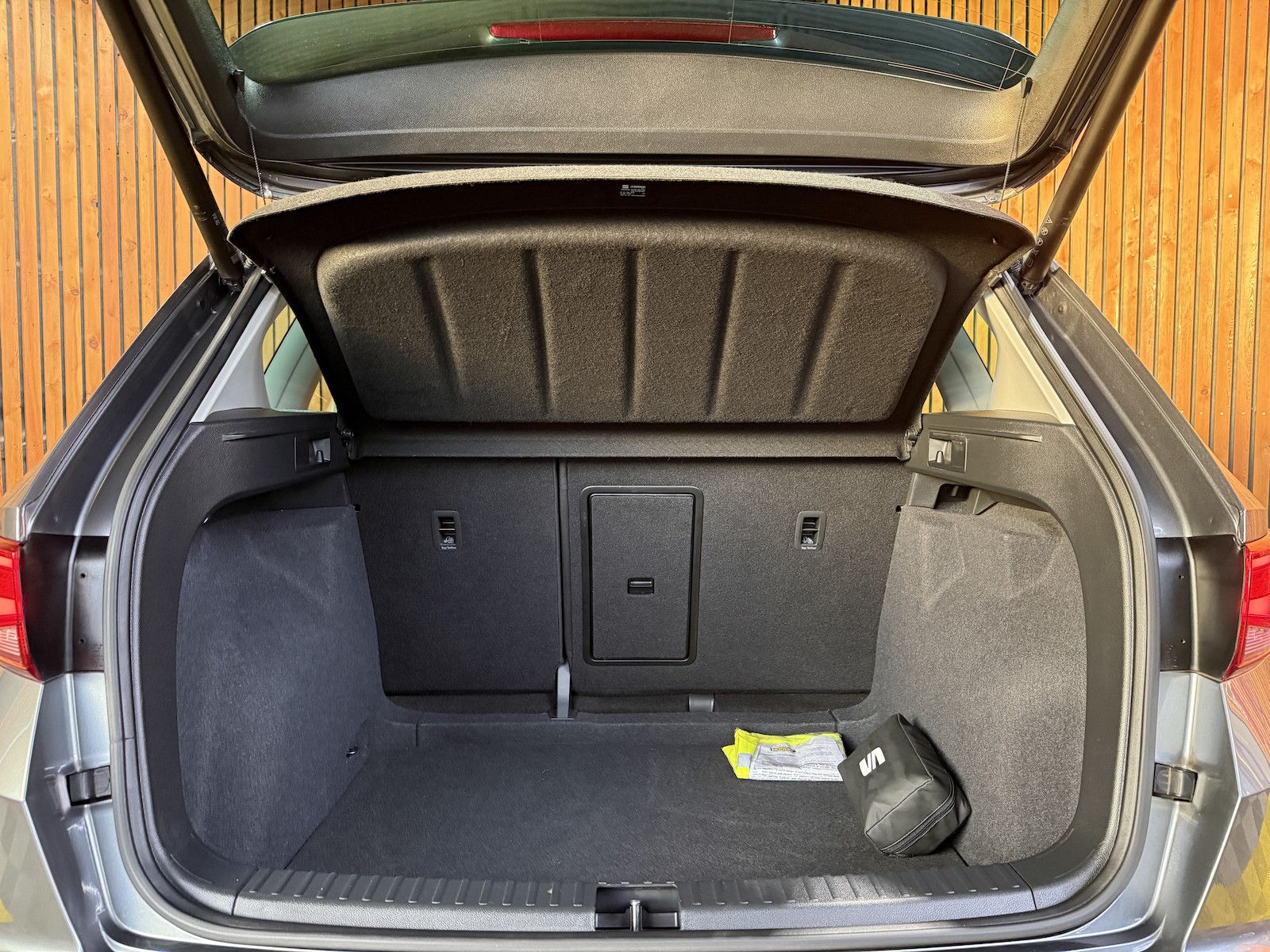 Fahrzeugabbildung SEAT Ateca 2,0 TDI FR DSG Navi*LED*Kam*Virt*AHK*Beats